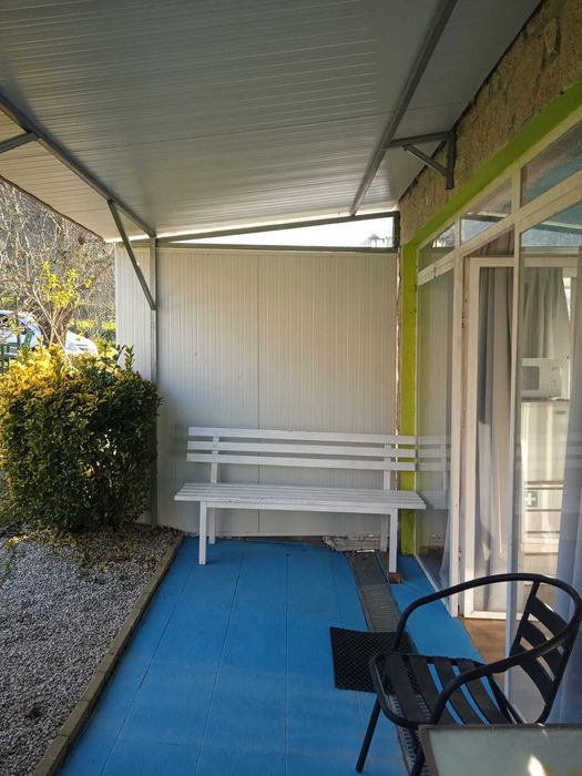 QUARTO PARA ALUGAR - Ideal para Estudante, situado numa quintinha