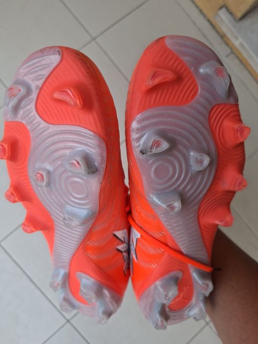 Bota / Chuteira de Futebol / PUMA Future Pro FG/AG