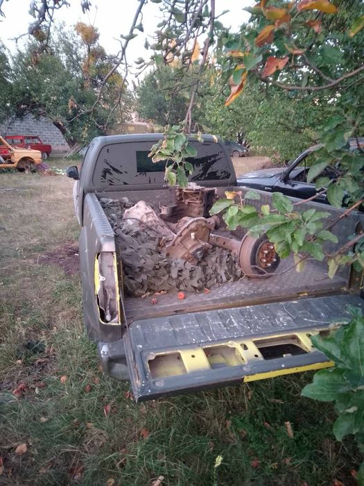 Розбор нисан навара