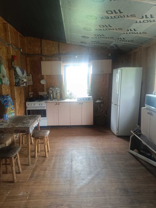 Земельна ділянка з будинком