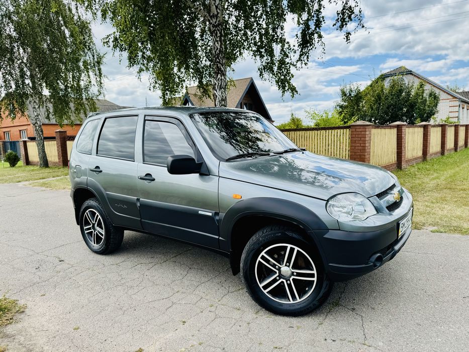 Chevrolet Niva 1.7 GLS 4x4 Bertone Edition 2011р
