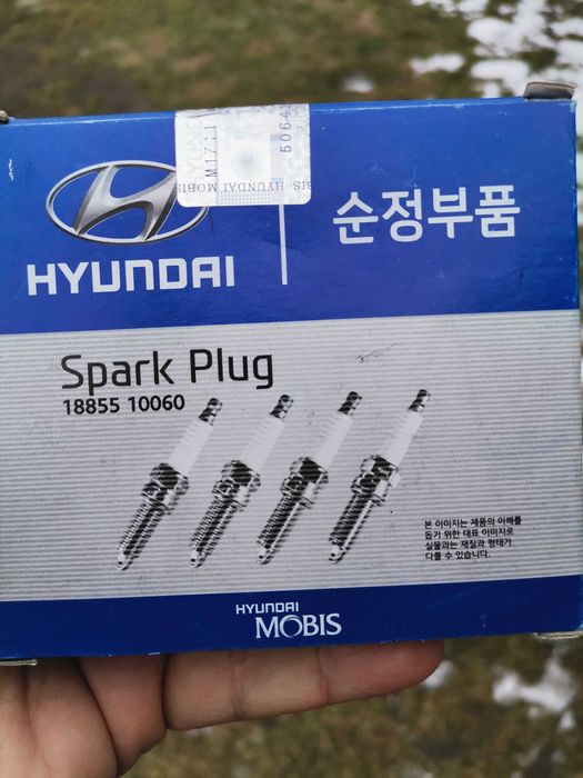 Продам комплект свечей на rio solaris с 2012года