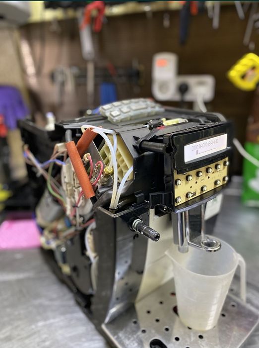 Ремонт кофеварки Saeco, Delonghi, Philips и др.