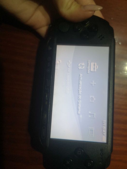 psp street sony psp-E1004