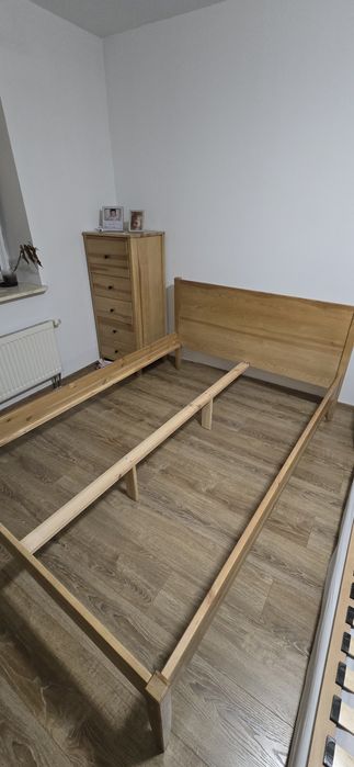 Łóżko sosnowe 140 na 200