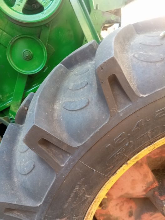 Комбаїн вольво 800