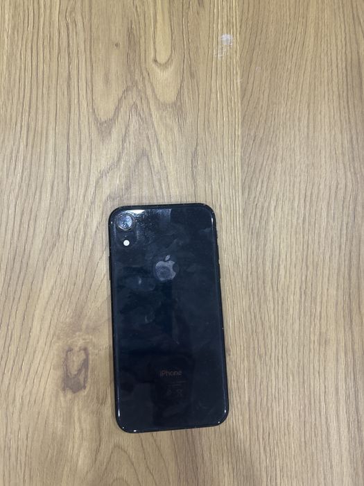 Iphone XR caly rozwalony ekran