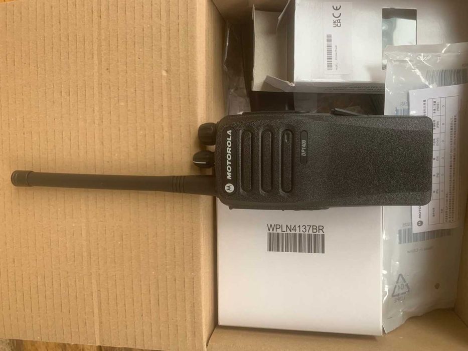Продам радиостанции Motorola DP1400 VHF - 20 шт.