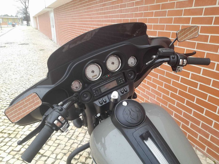 Harley Davidson Street Glide 1600cc