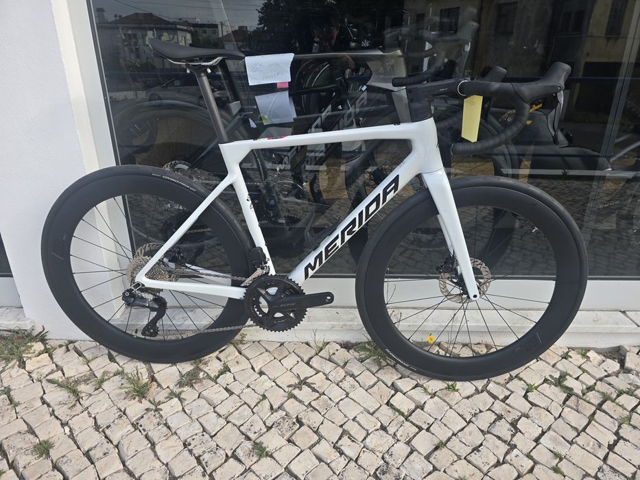 Merida carbono com rodas carbono
