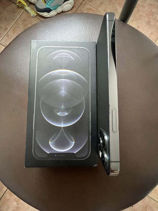 iPhone 12 PRO.  .
