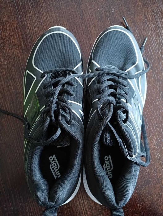 Nowe buty Umbro 38