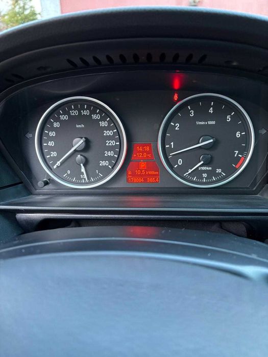 BMW Seria 5 E60 530i