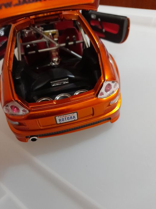 Carros metálicos