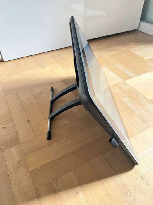 Tablet graficzny LCD Wacom Cintiq 22 DTK2260K0A, rok zakupu 2021