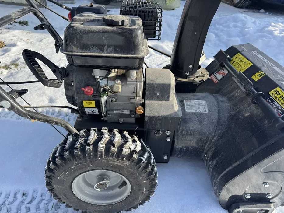 Odśnieżarka spalinowa z napędem  JAK NOWA