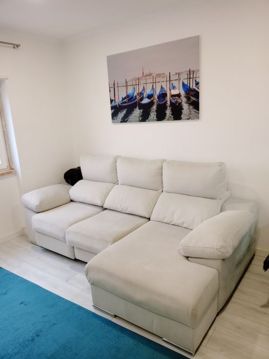 Sofá em L com Chaise Longue – Excelente Estado