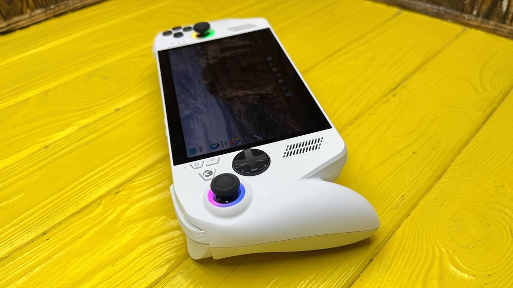 НОВА Портативна Ігрова Консоль Asus Rog Xbox Ally Z2 RC73YA /7"/AMD Ryzen Z2A