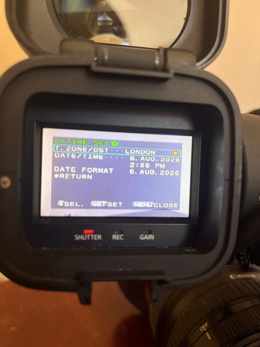 Canon XL-H1 + EF adapter XL