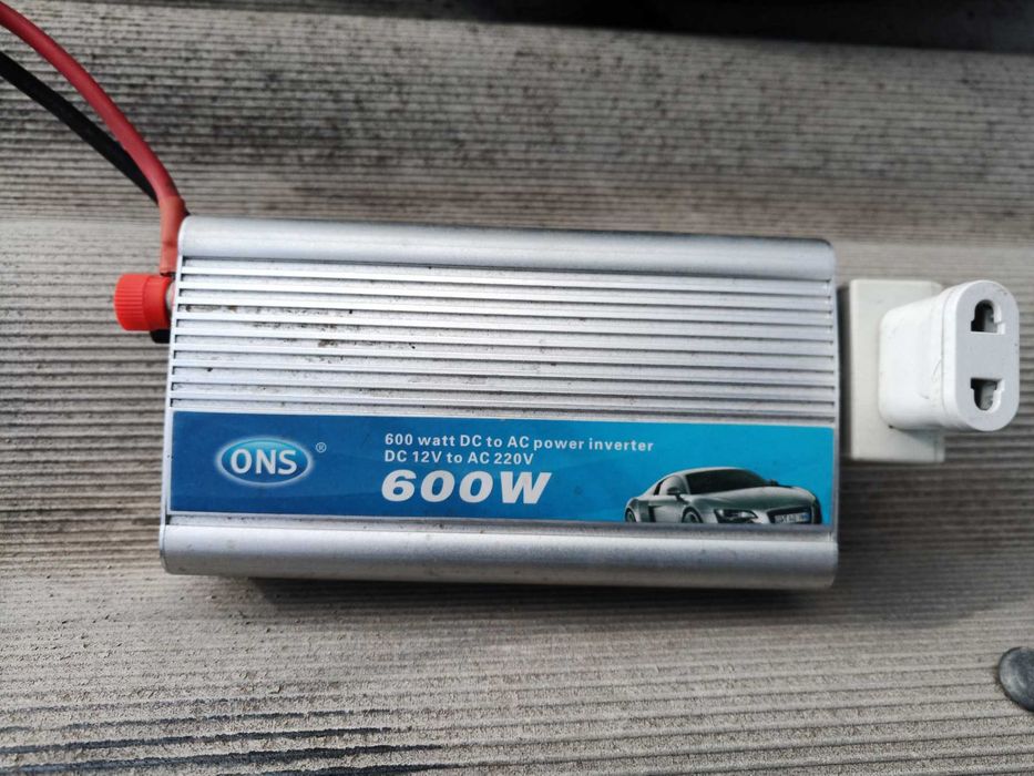 Инвертор напряжени яс 12 на 220 вольт 600 ватт ONS