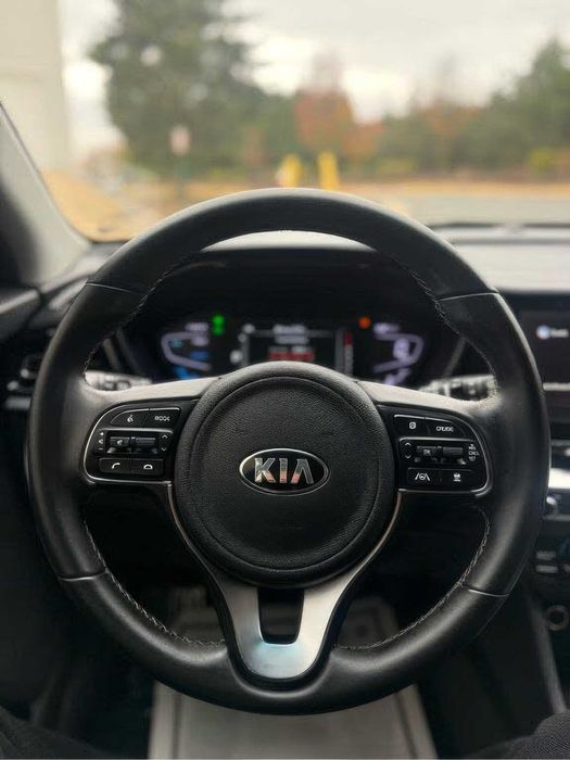 Kia Niro      2023