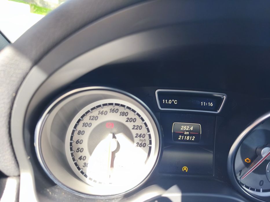 Mercedes CLA 200 d Shooting Brake | AMG Line | OrangeArt Edition