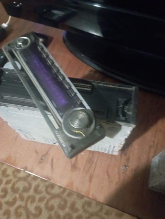 Магнитола автомобиля