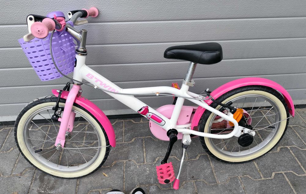 Rower 16 B-TWIN, kółka boczne, dzwonek, koszyk stan bardzo dobry