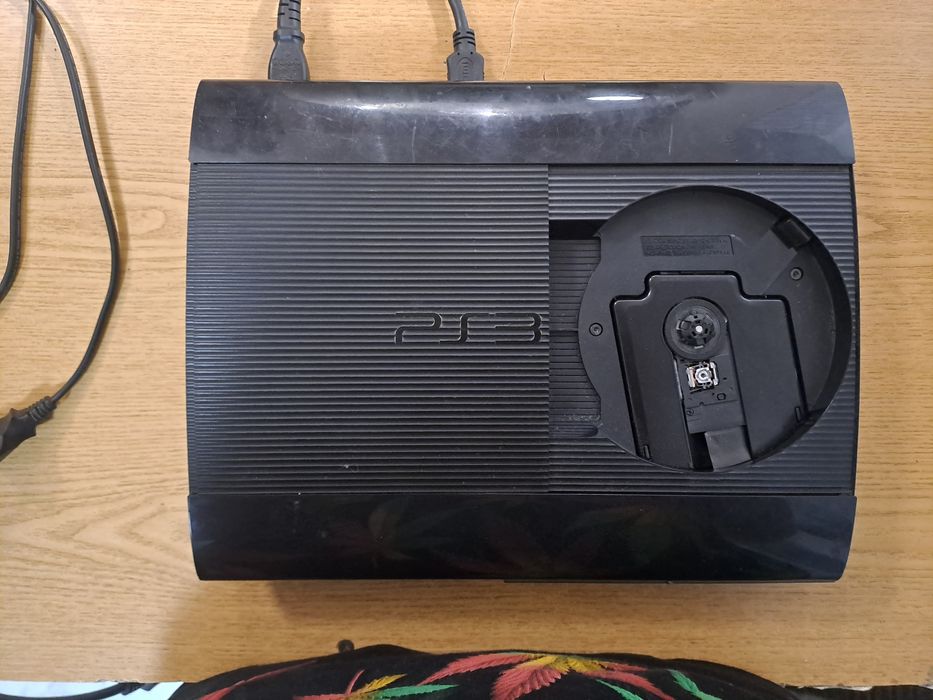 Продаю Sony Playstation 3