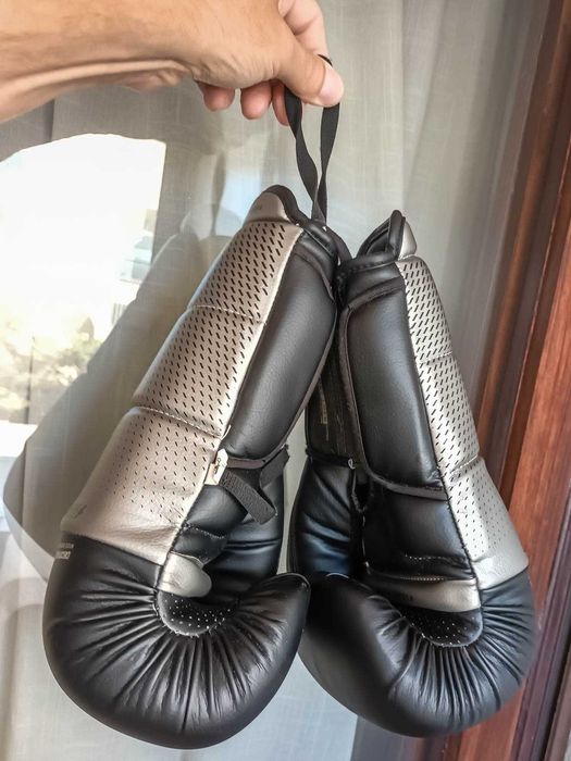 Outshock Luvas de kick boxing
