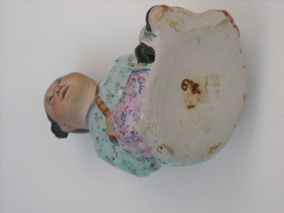 Figura Oriental em Porcelana de Meados do Séc. XX