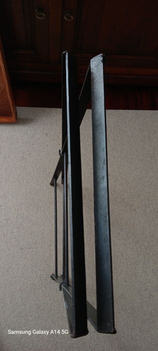 Mesa de apoio artesanal. 70×47