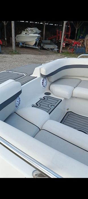 Sprzątanie i czyszczenie + serwis łodzi, jachty, motorówki | detailing