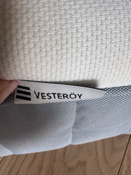 Sprzedam nowy materac Ikea vesteroy 140/200