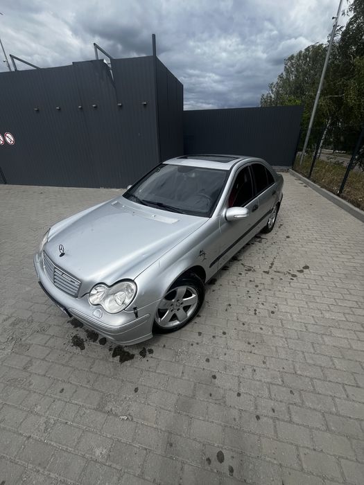 Мерседес 2,2дизель w203