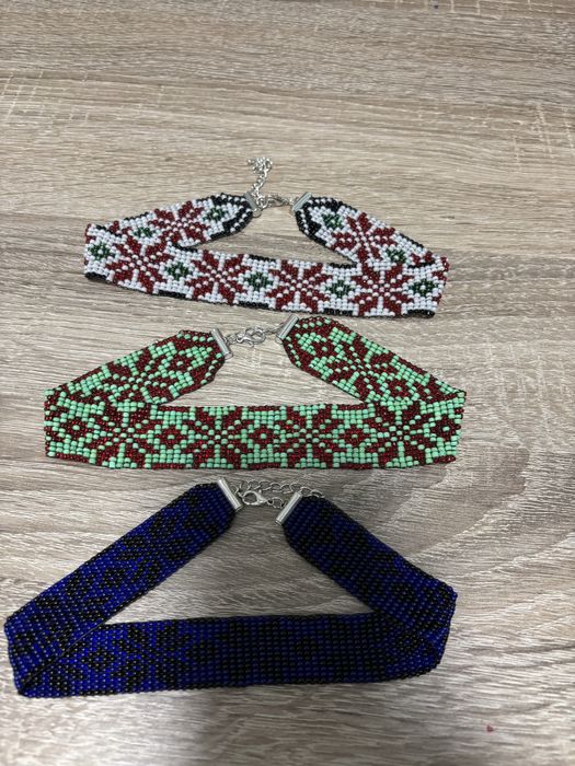 Кольє з чеського бісеру