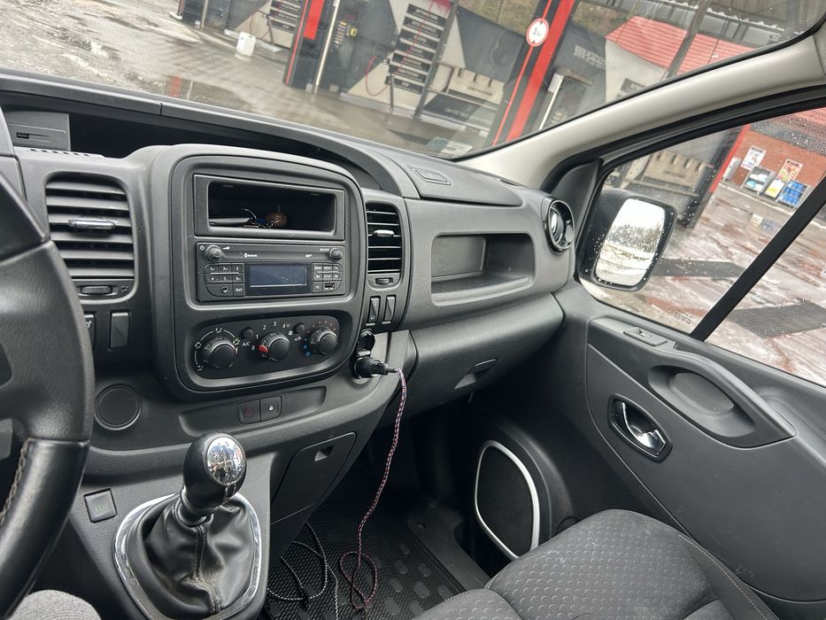 Vivaro B Long vat 23