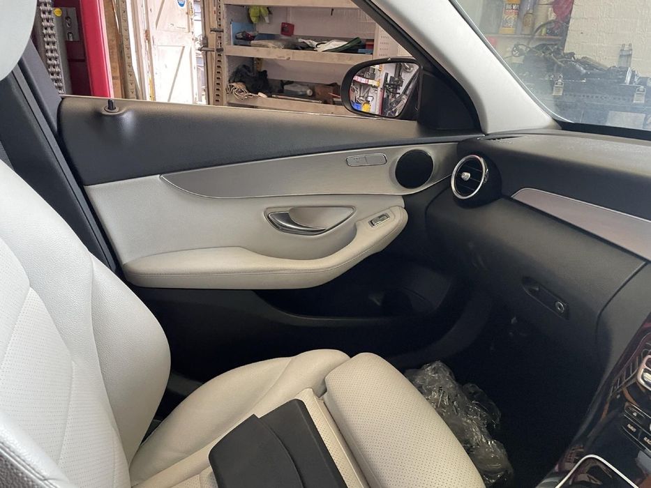 Салон, сиденья, карты Meredes W205 седан, купе W204 W212