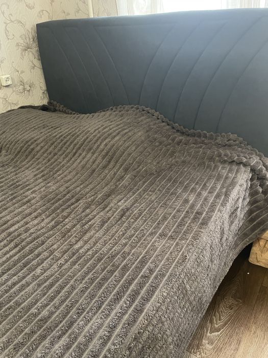 Продам кровать  б/у