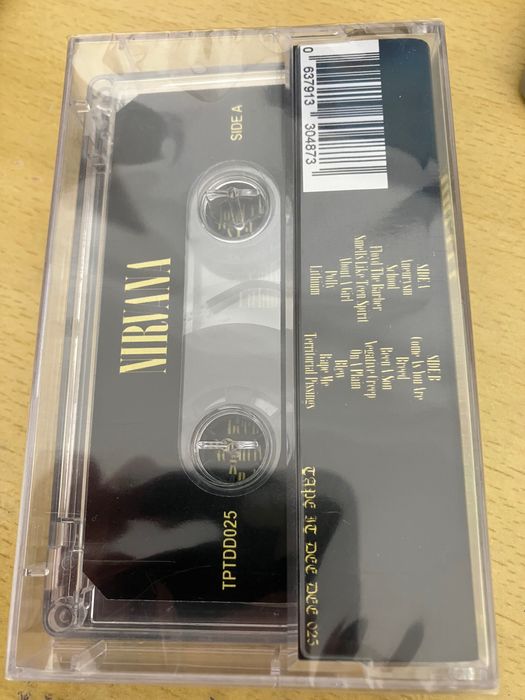 Nirvana Live At Teatro Castello - Cassete k7