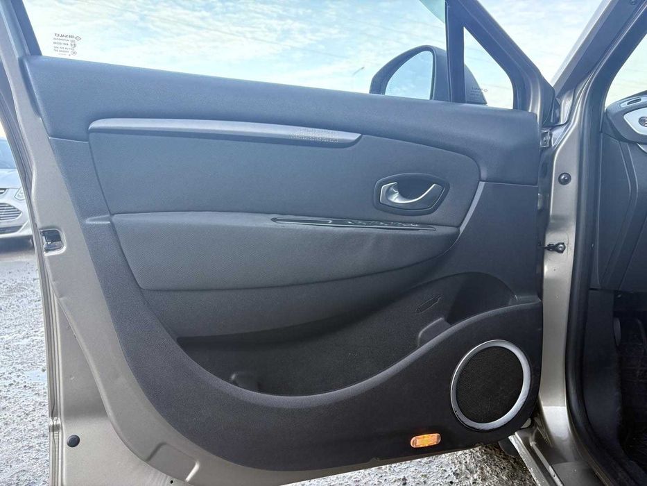 Продам Renault Grand Scenic 2009р. #73702