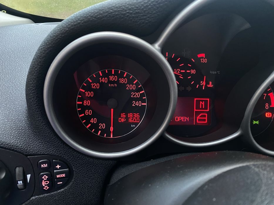 Alfa Romeo 147 2.0 2003