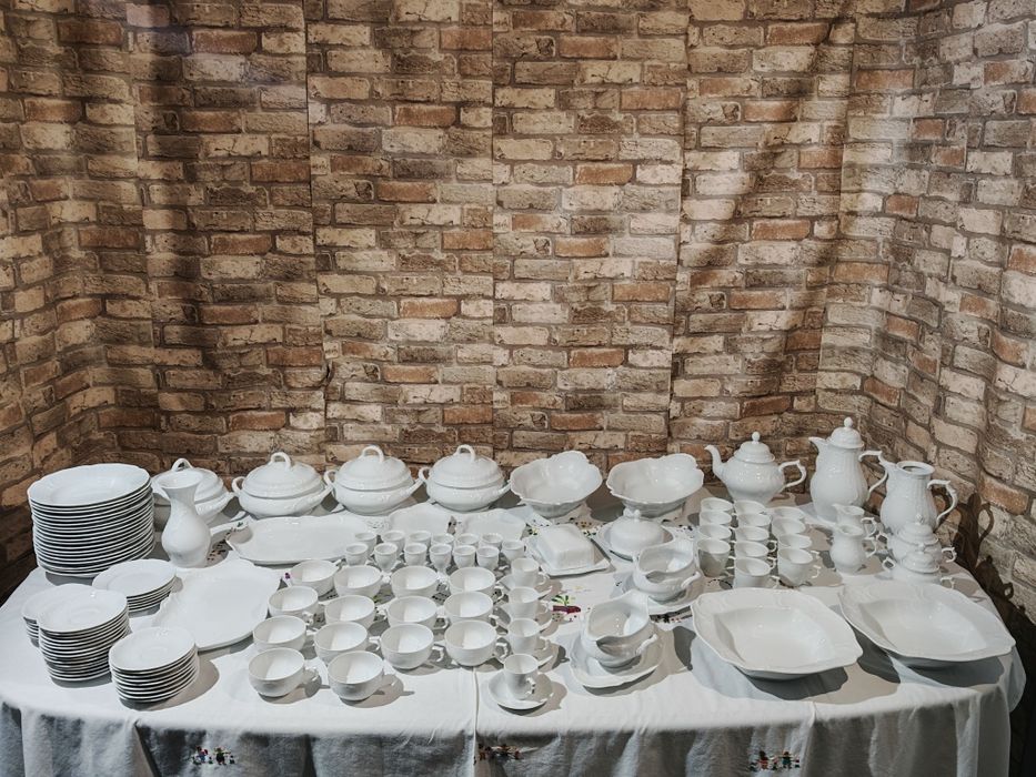 Porcelana Rosenthal sanssouci w pięknej bieli.