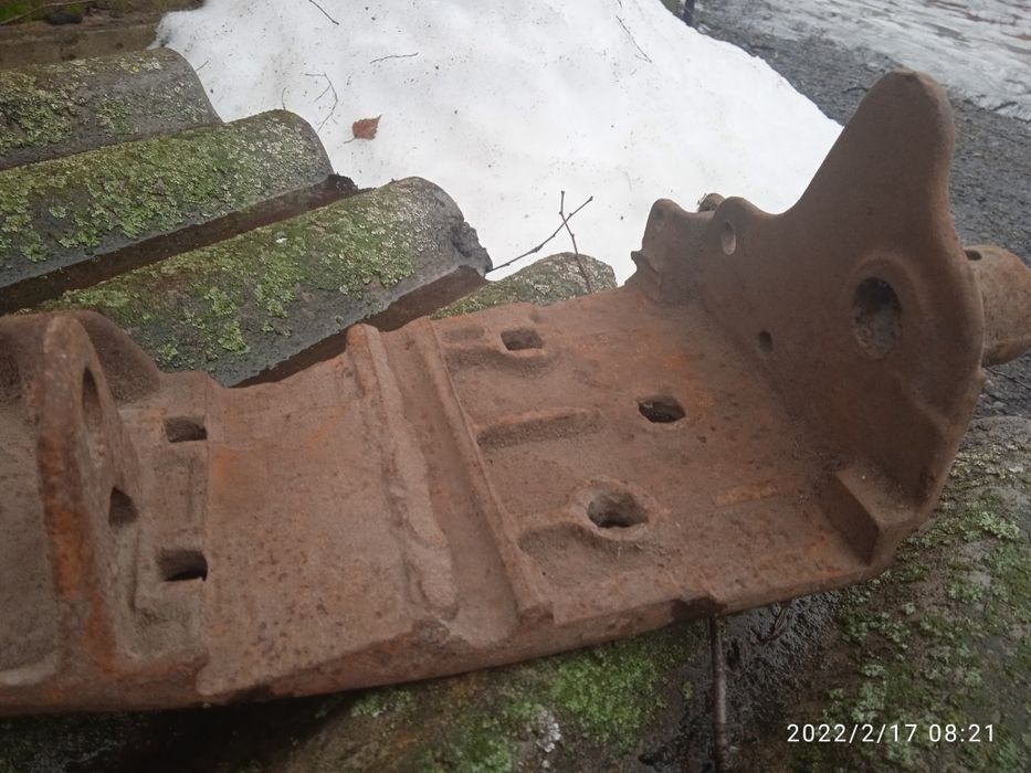 Лижі  до  косарки двох видів .