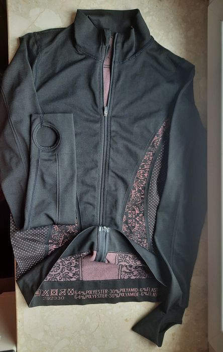 Bluza sportowa damska bezszwowa z wycięciem na kciukCrivit r. 32/34