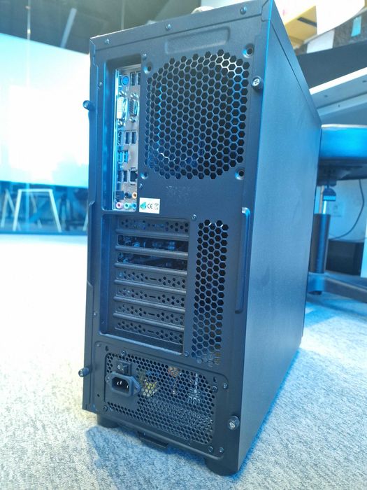 Computador Desktop Intel Core i5 | SSD + 8GB RAM | Rápido e Fiável
