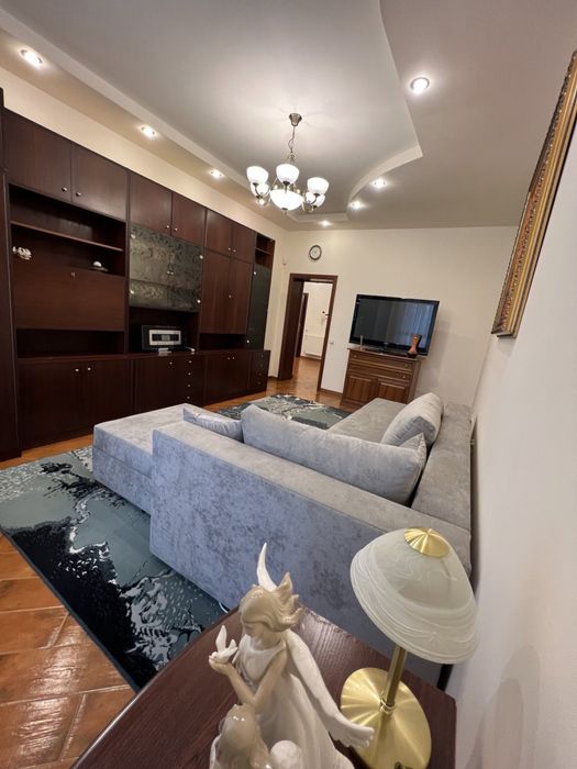 Оренда 1 кімн. Квартири по вул. Єфремова 75