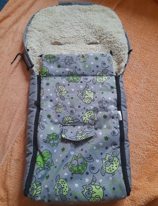 Szary ocieplacz śpiworek do wózka dziecięcego z ciepłym środkiem Edisa