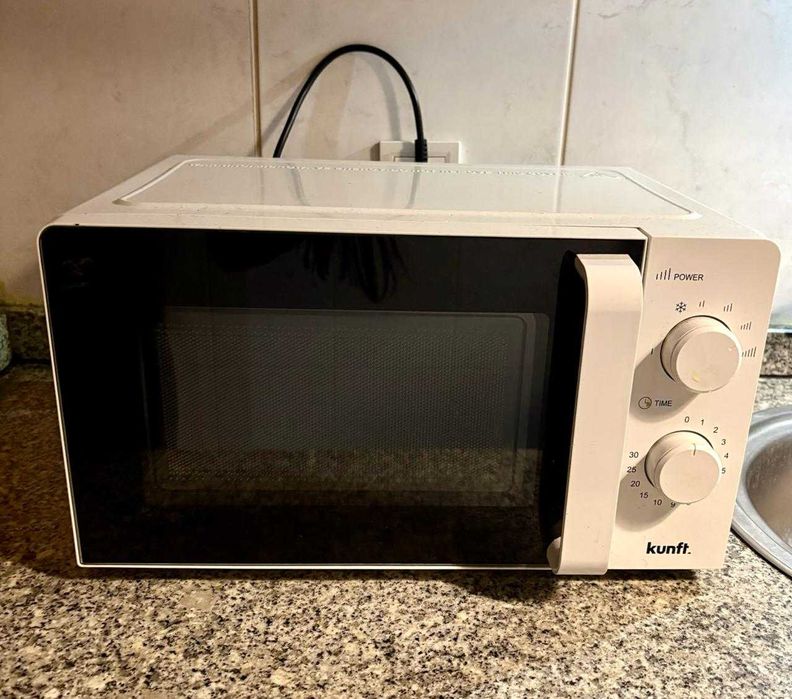 Microondas KUNFT KMW-4459 20 L  - Branco