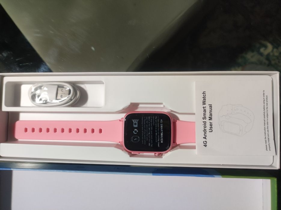Smartwatch 4G aceita cartão SIM